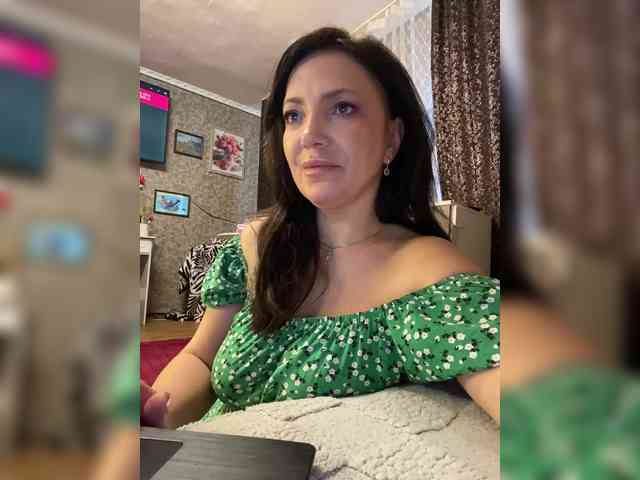 ProstoLolkaXXX webcam