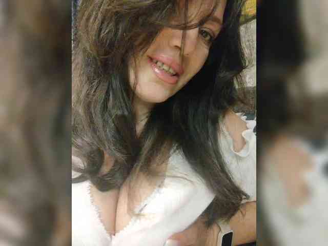 ProstoLolkaXXX webcam