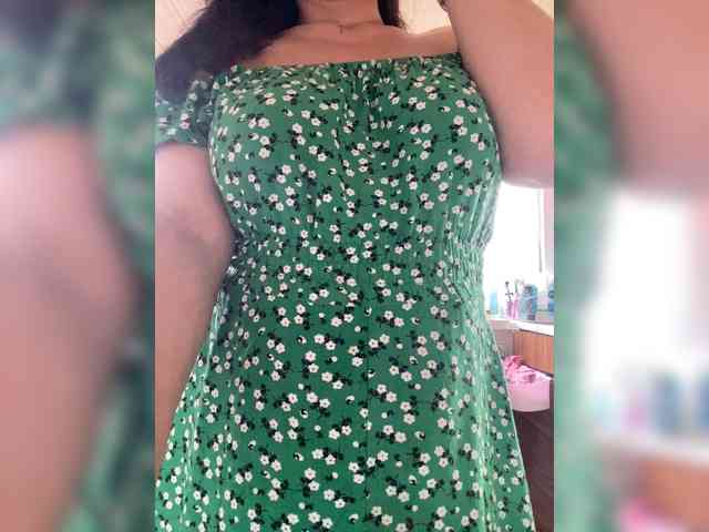 ProstoLolkaXXX webcam