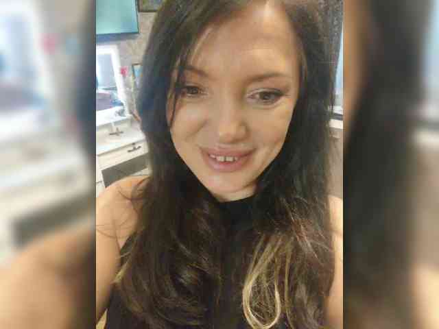 ProstoLolkaXXX webcam