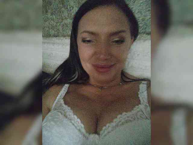 ProstoLolkaXXX webcam