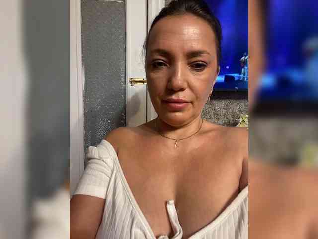 ProstoLolkaXXX webcam