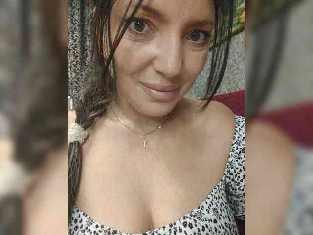 ProstoLolkaXXX webcam