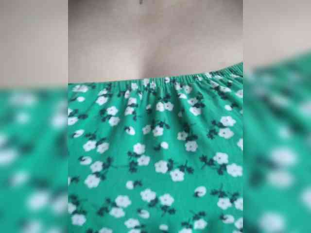 ProstoLolkaXXX webcam