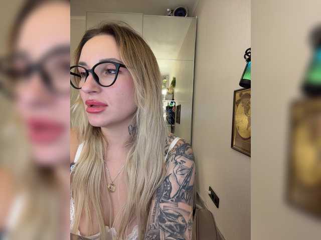Miss-Fetish live cam on BongaCams