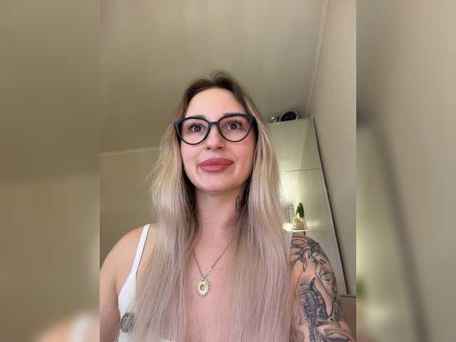 Miss-Fetish live cam on BongaCams