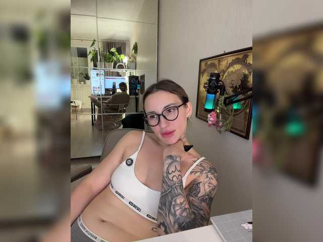 Miss-Fetish live cam