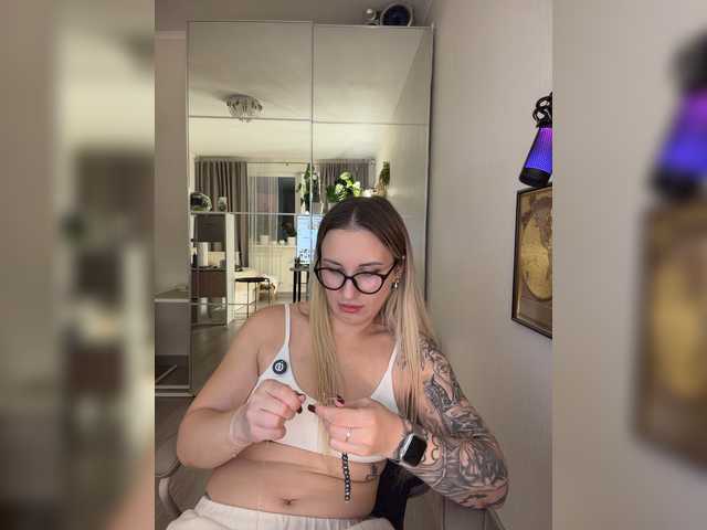 Miss-Fetish live cam on BongaCams