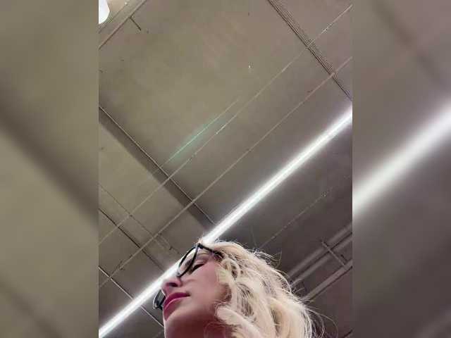 Miss-Fetish live cam on BongaCams