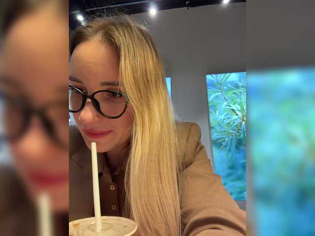 Miss-Fetish live cam
