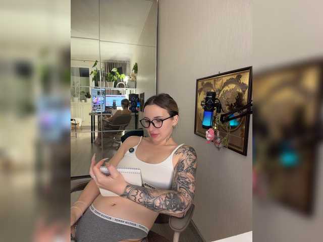 Miss-Fetish live cam