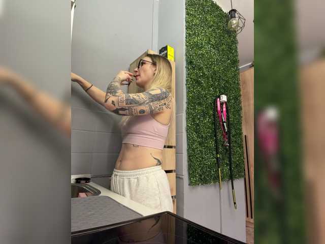 Miss-Fetish live cam on BongaCams