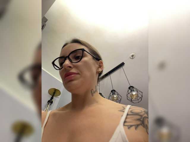 Miss-Fetish live cam
