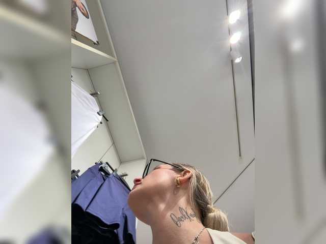 Miss-Fetish's BongaCams show and profile