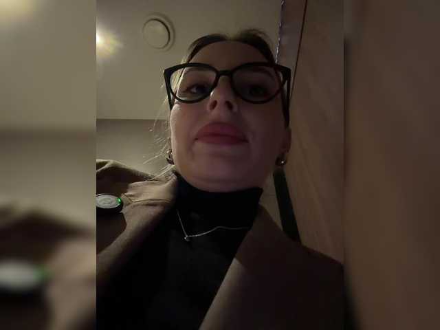 Miss-Fetish live