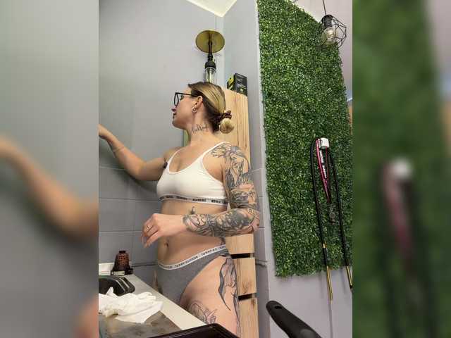 Miss-Fetish live cam