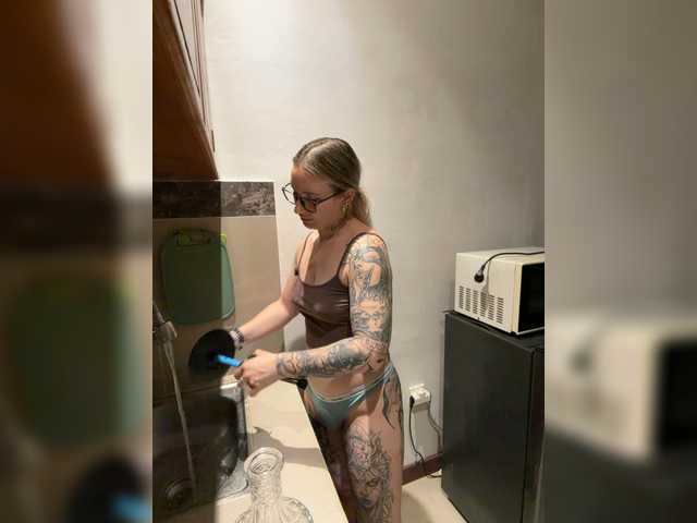 Miss-Fetish's BongaCams show and profile