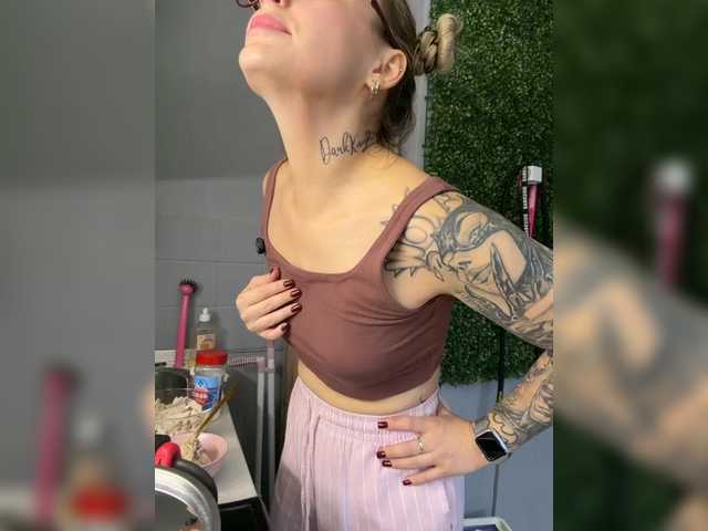 Miss-Fetish live cam on BongaCams