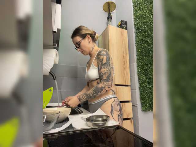 Miss-Fetish live cam