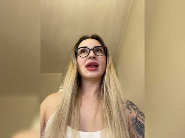 Miss-Fetish live cam on BongaCams