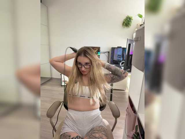 miss-fetish online