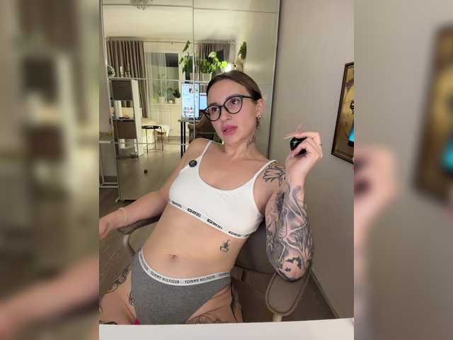 Miss-Fetish live cam