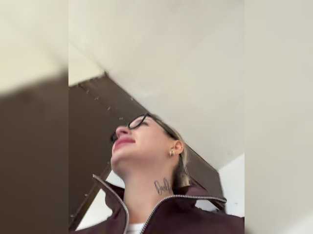 miss-fetish live sex