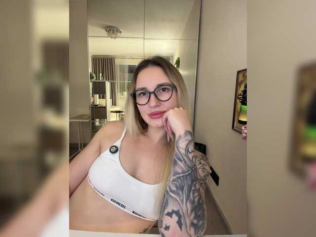 Miss-Fetish live cam on BongaCams