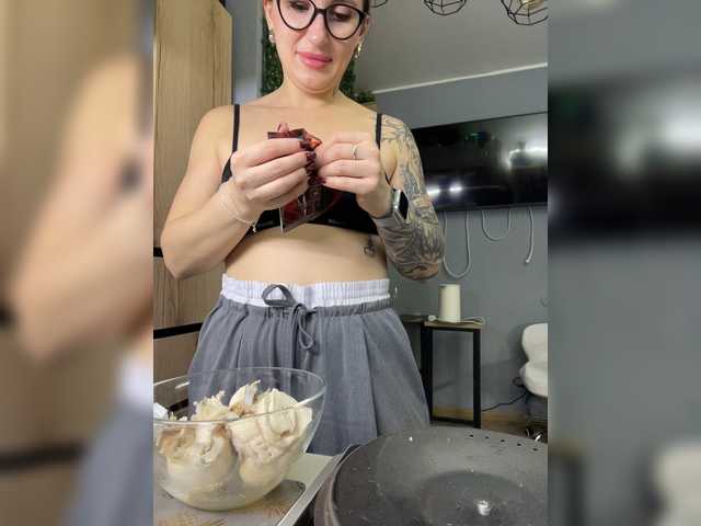 Miss-Fetish live cam on BongaCams