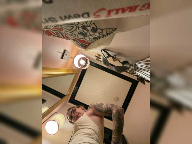 Miss-Fetish's BongaCams show and profile