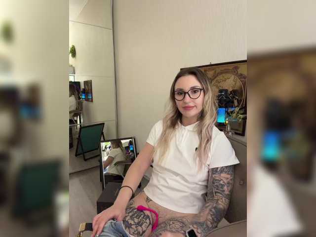 Miss-Fetish live cam on BongaCams