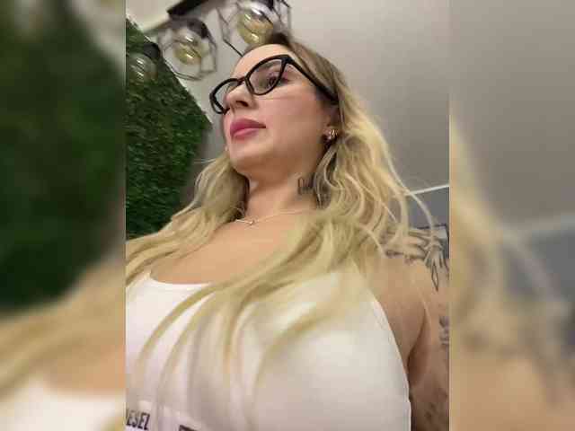 Miss-Fetish Sex Cam Show