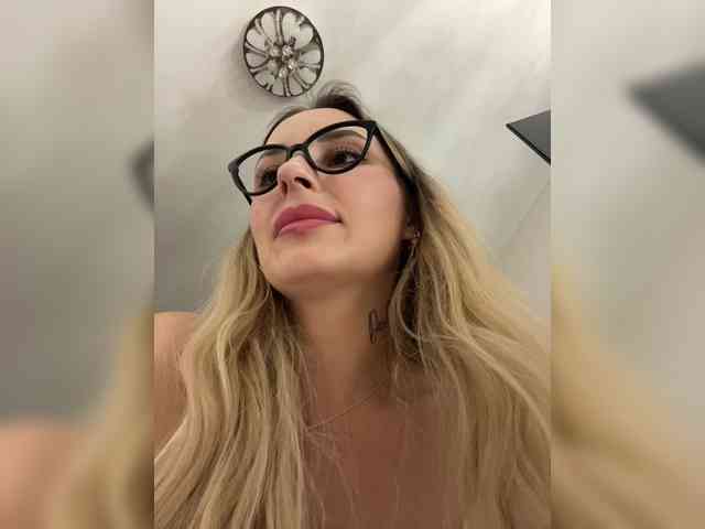Miss-Fetish Sex Cam Show