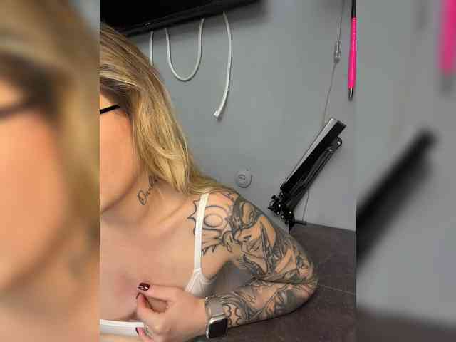 FetishTeacher webcam