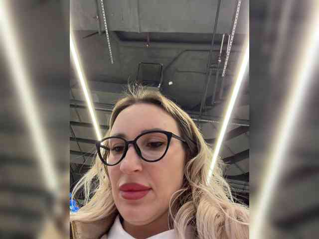 Модель: FetishTeacher
