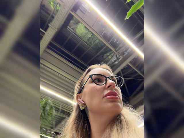 FetishTeacher webcam