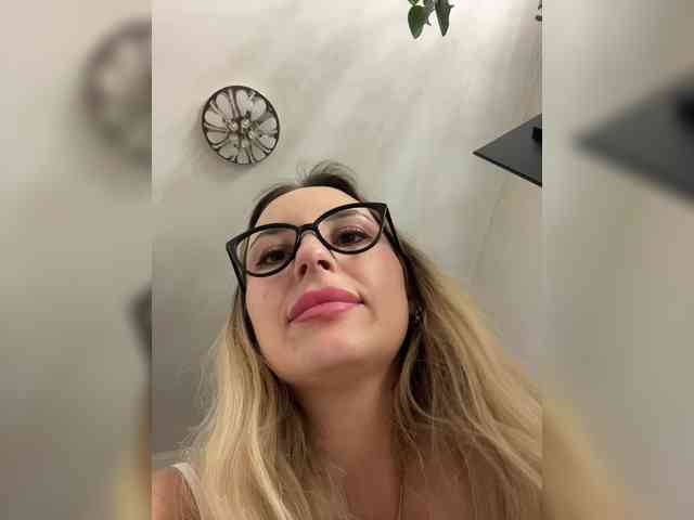 Miss-Fetish Sex Cam Show