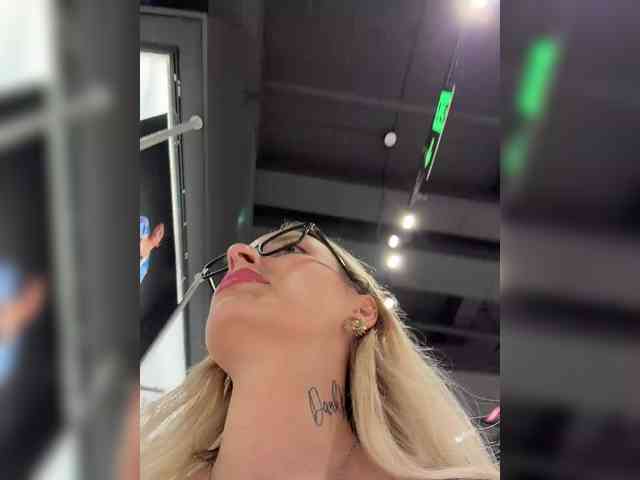 FetishTeacher webcam