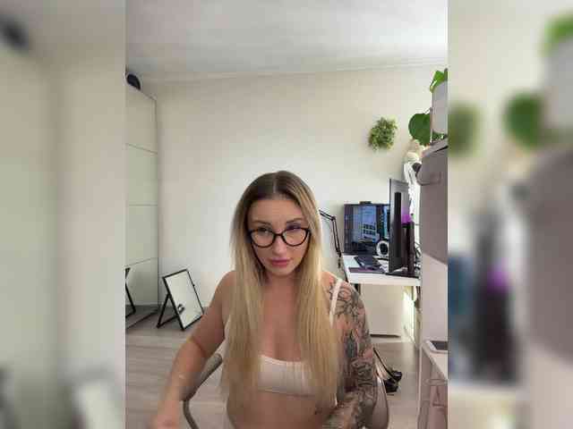 FetishTeacher webcam