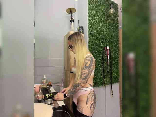 FetishTeacher webcam