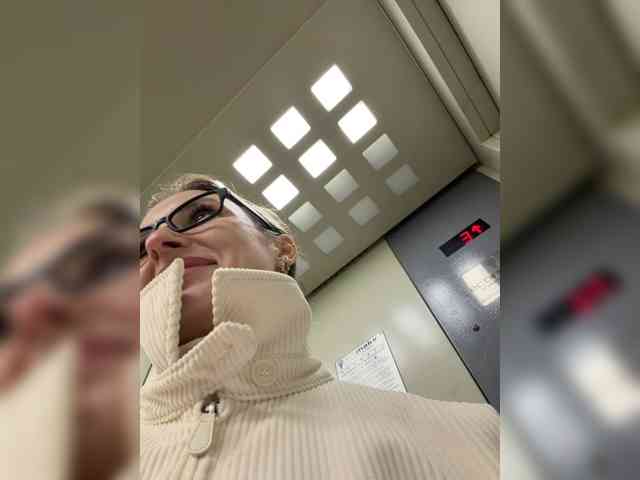 FetishTeacher webcam