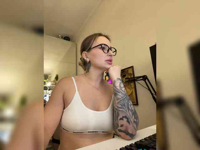 Miss-Fetish Sex Cam Show