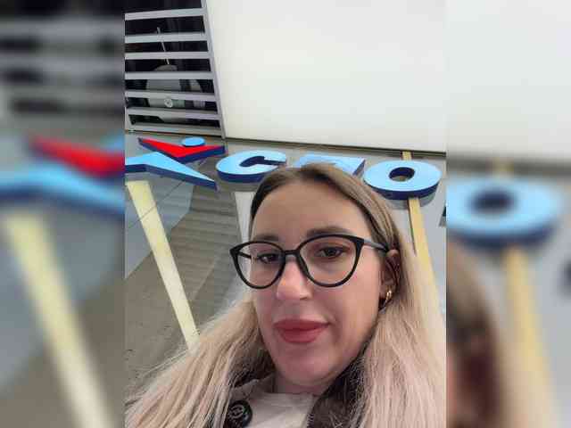 FetishTeacher webcam