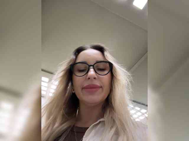 Miss-Fetish Sex Cam Show