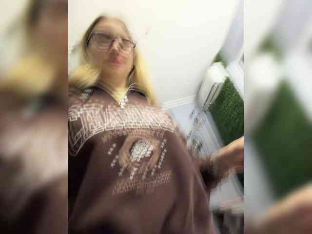 Модель: FetishTeacher