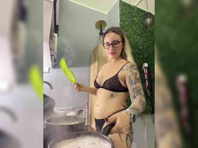 FetishTeacher webcam
