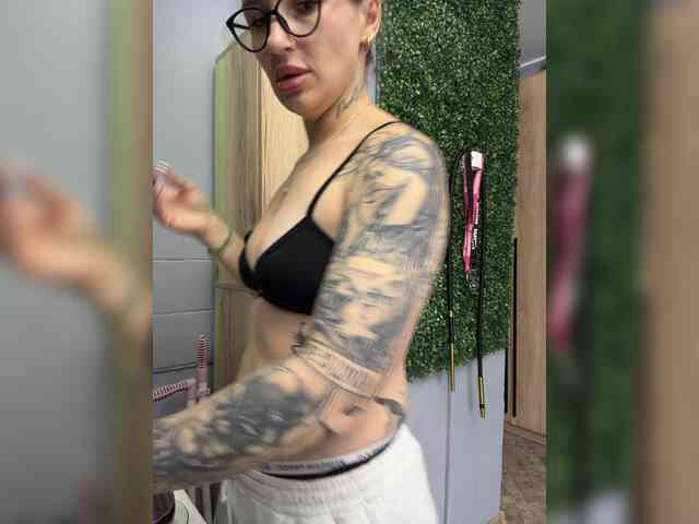 FetishTeacher webcam
