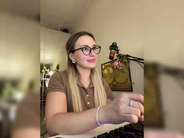 FetishTeacher webcam