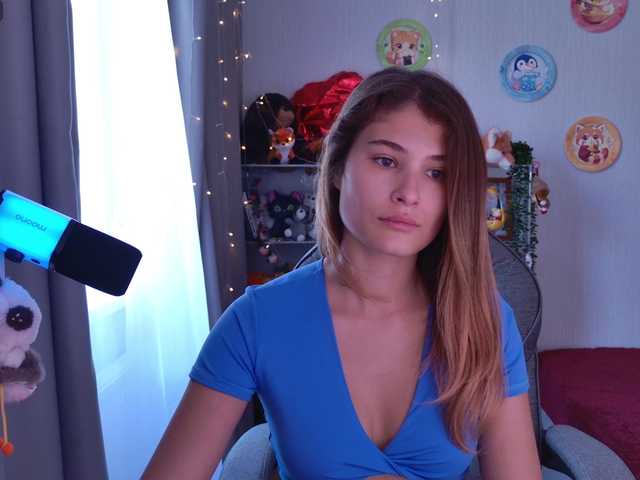 FOX69LOVE live webcam show
