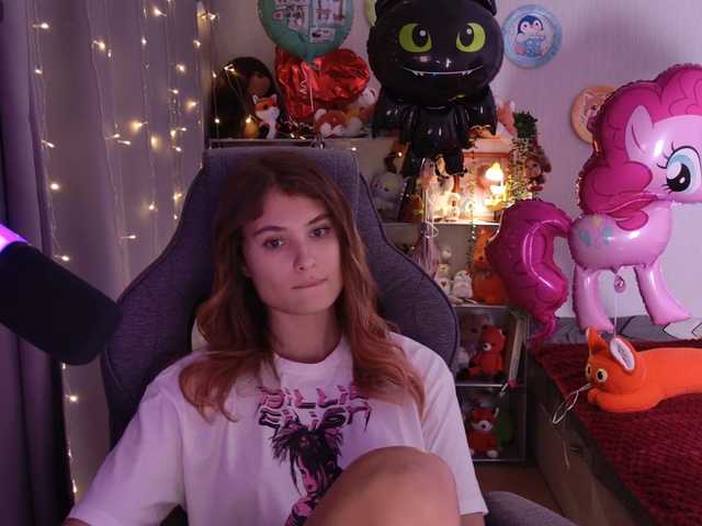 FOX69LOVE, 24 y/o - Live Cam on BongaCams